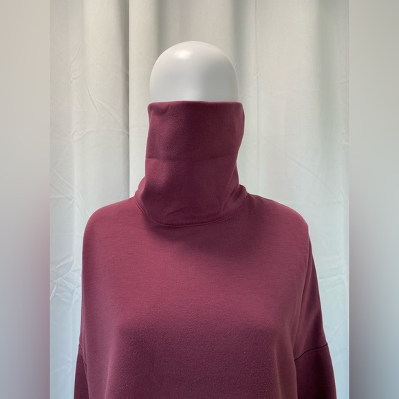 The North Face Women’s Turtleneck - Picture 6 of 13